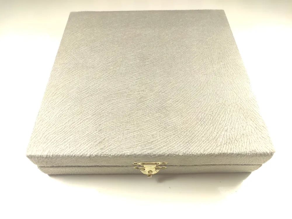 Efsane Usta Muhammed Erden Eseri̇ Vi̇p Özel Kadi̇fe Kutu Pi̇yano Kapağından Katali̇n küçük resim 5