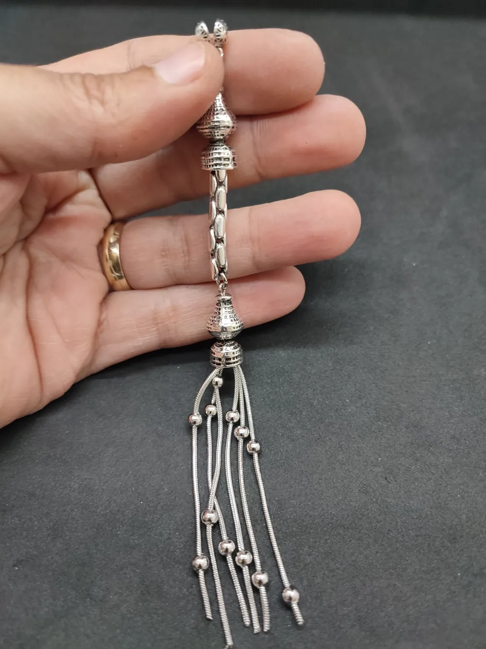 475 Ayar Gümüş Tesbi̇h Püskülü