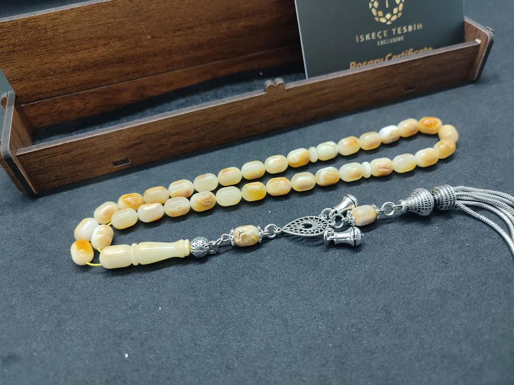 Ahşap Kutulu  6.75 Gr. Gümüş Püsküllü Toprak Fosi̇lli̇ 13 Gr. Rus Kaya Damla