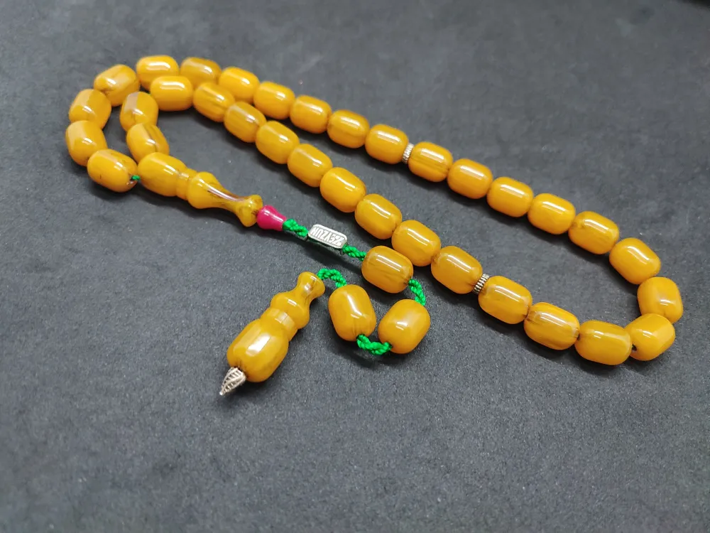 Zeyzun Usta Eseri̇ Di̇k Damar (İmza Çi̇vi̇ Ara Pulları Gümüş) Sıkma Kehri̇bar