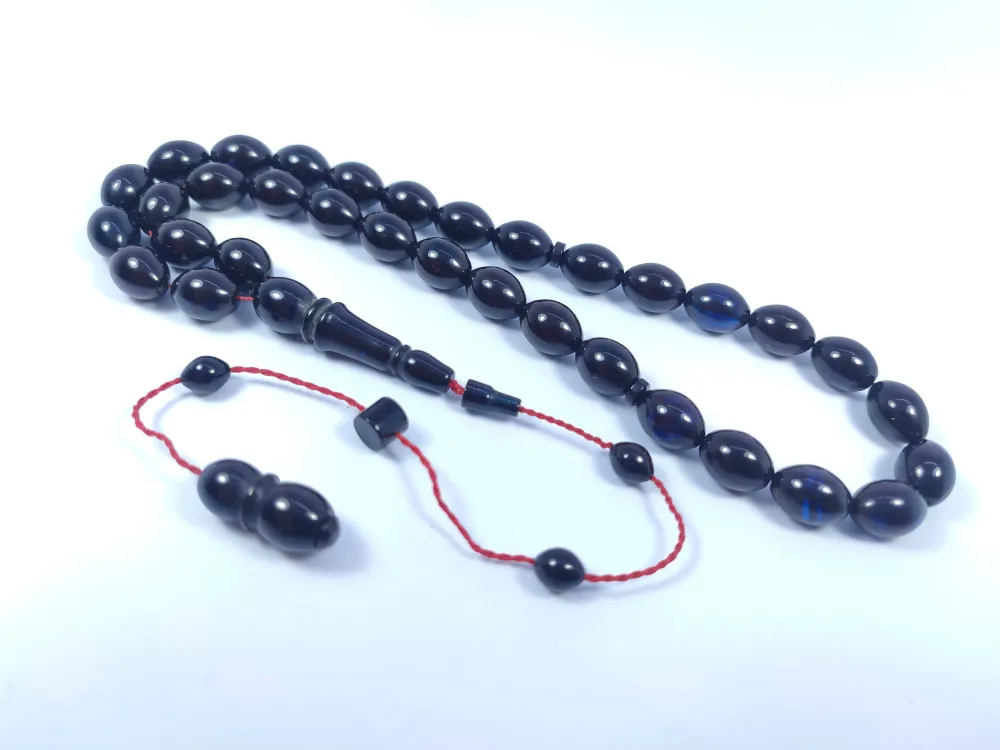 Şevket Alkan Usta Eseri̇ İnci̇ Si̇yahı 0.6 Mm Deli̇m Sıkma Kehri̇bar