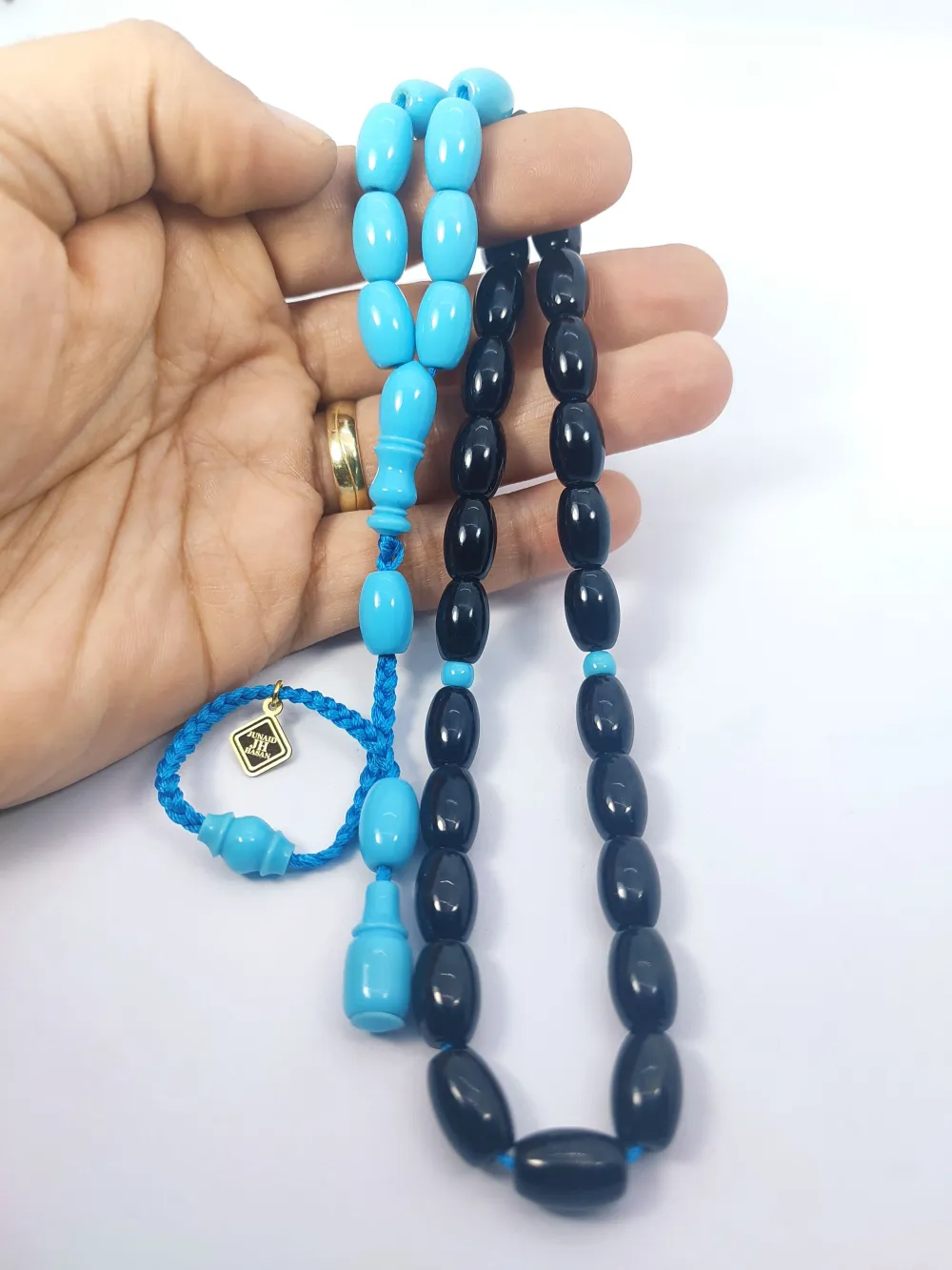 Junai̇d Hasan Usta Eseri̇ 12 Kat İpe Di̇zi̇lmi̇ş Anti̇k Model Sıkma Kehri̇bar küçük resim 5