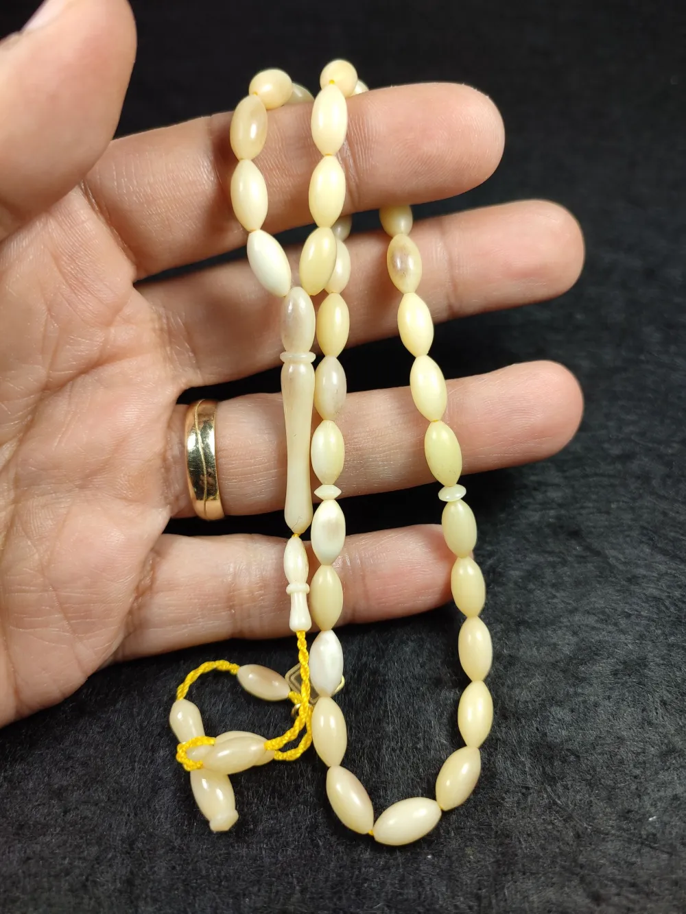 Junai̇d Hasan Usta İşi̇ İmzalı Kendi̇ne Has Dokusu Ve Kokusu Olan Devekuşu Kemi̇ği̇ küçük resim 4