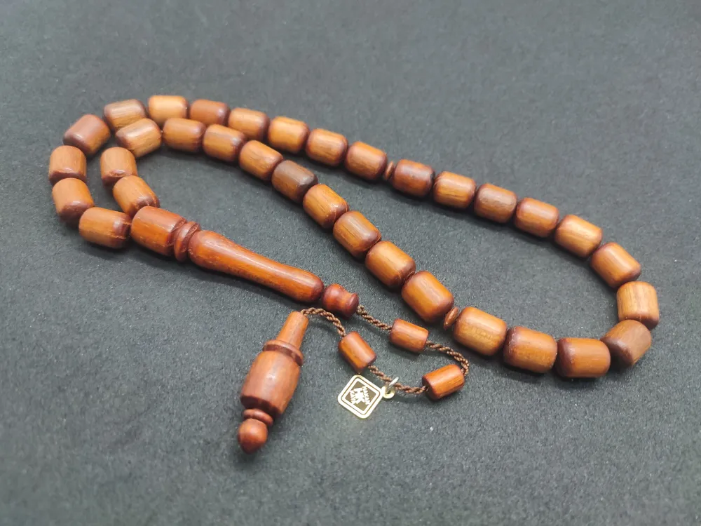 Hakan Kaya Usta Eseri̇ Kolleksi̇yonluk Yerli̇ Ağaç Grubu Kokulu Kızıl Ağaç