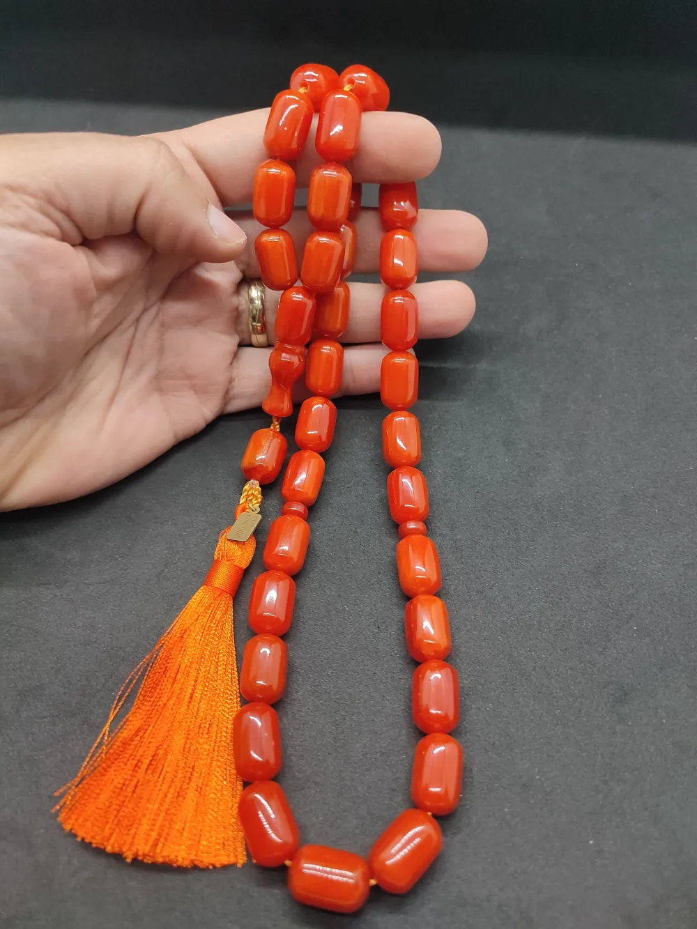 Ebu Zeyn Usta Eseri̇ İmzalı İri̇ Boy 12 Kat İpe Di̇zi̇li̇ Eski̇ Usul Sıkma Kehri̇bar küçük resim 4