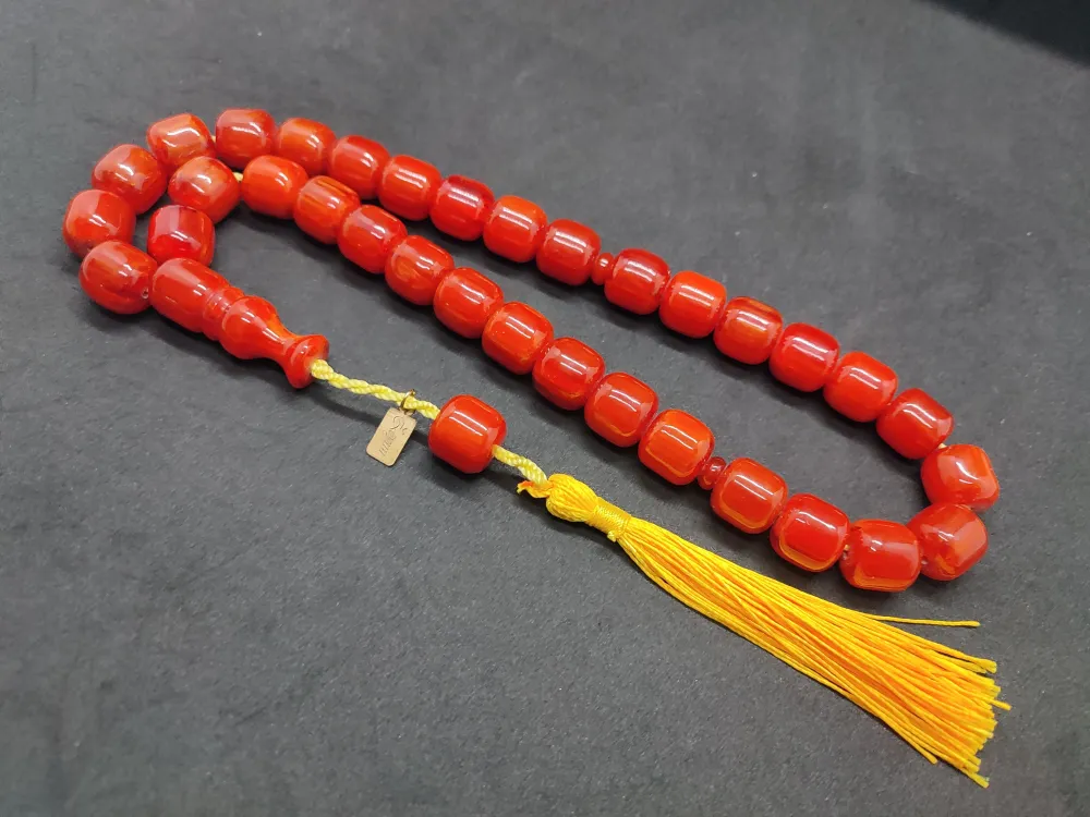 Ebu Zeyn Usta Eseri̇ İmzalı İri̇ Boy 12 Kat İpe Di̇zi̇li̇ Eski̇ Usul Sıkma Kehri̇bar