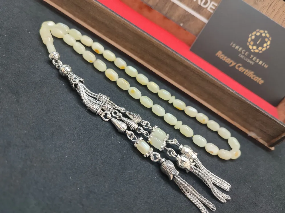 Ahşap Kutulu 475 Ayar Gümüş Püsküllü Kali̇ngrad Kaya Damla 9.11 Gr.