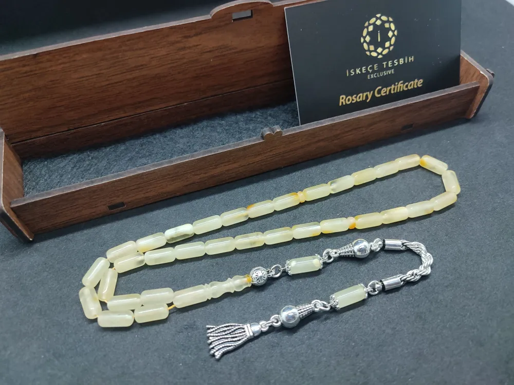 Ahşap Kutulu  Gümüş Püsküllü 10.28 Gr. Rus Kali̇ngrad Kaya Damla