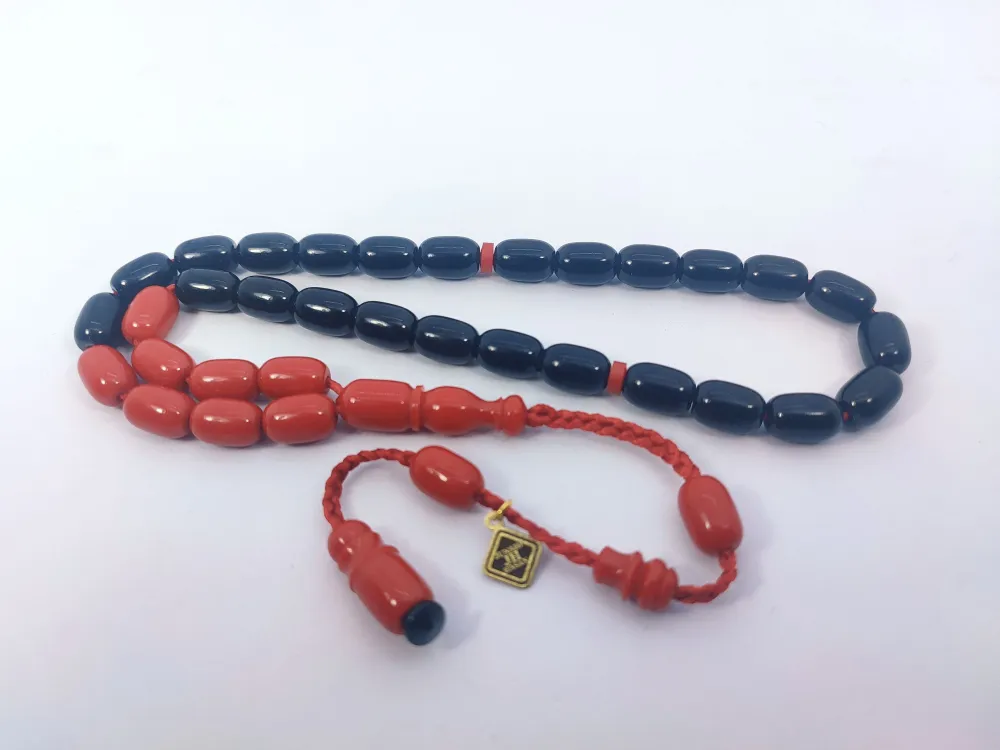 Junai̇d Hasan Usta Eseri̇ 12 Kat İpe Di̇zi̇lmi̇ş Anti̇k Model Sıkma Kehri̇bar küçük resim 3