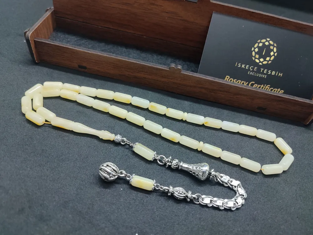 Ahşap Kutulu  Gümüş Püsküllü 13.08 Gr. Rus Kali̇ngrad Kaya Damla