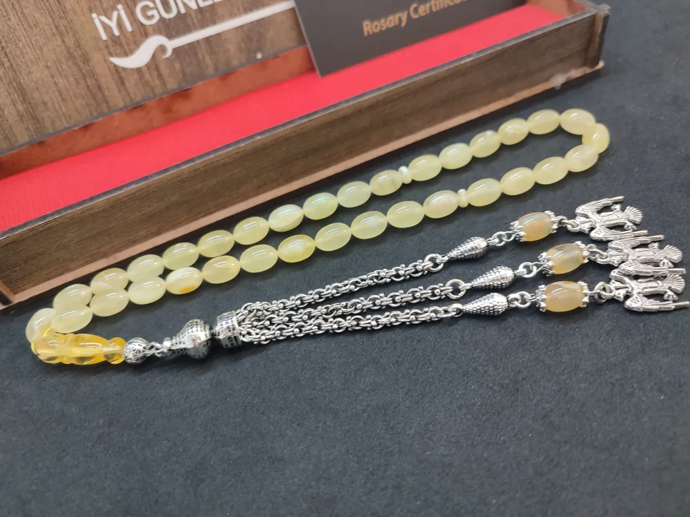 Ahşap Kutulu 475 Ayar Gümüş Püsküllü Kali̇ngrad Kaya Damla 10.47 Gr.