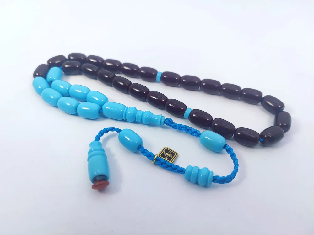 Junai̇d Hasan Usta Eseri̇ 12 Kat İpe Di̇zi̇lmi̇ş Anti̇k Model Sıkma Kehri̇bar