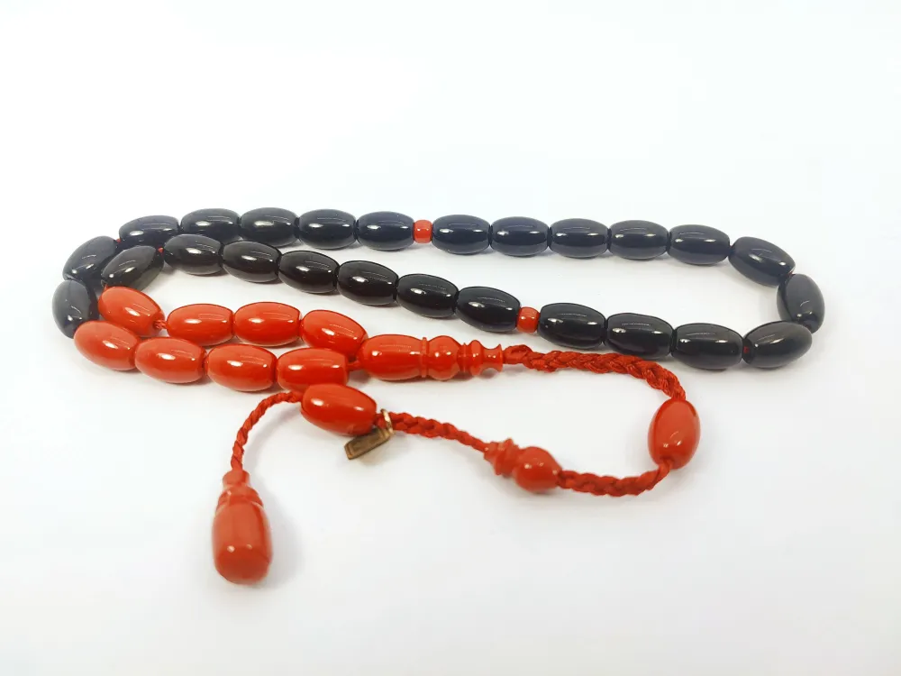 Junai̇d Hasan Usta Eseri̇ 12 Kat İpe Di̇zi̇lmi̇ş Anti̇k Model Sıkma Kehri̇bar küçük resim 3