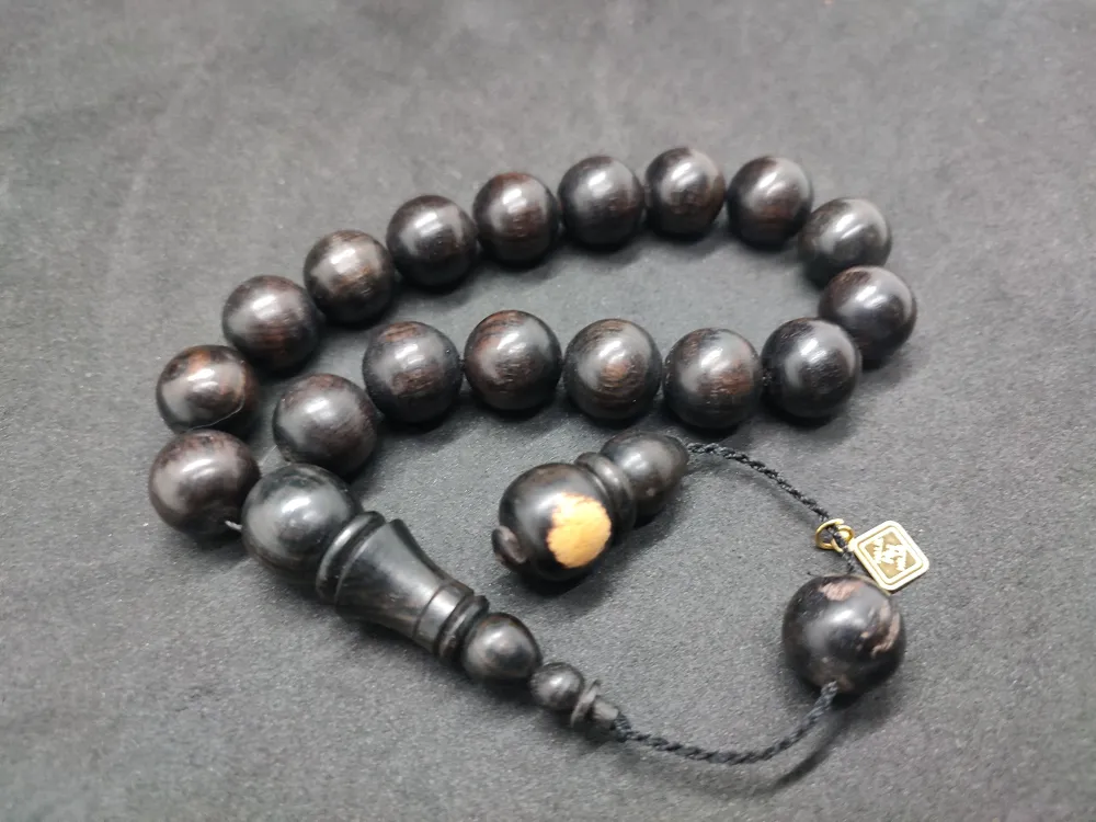 Hali̇l Hi̇lmi̇ Usta Eseri̇  Maskot Abanoz Ağacı küçük resim 3