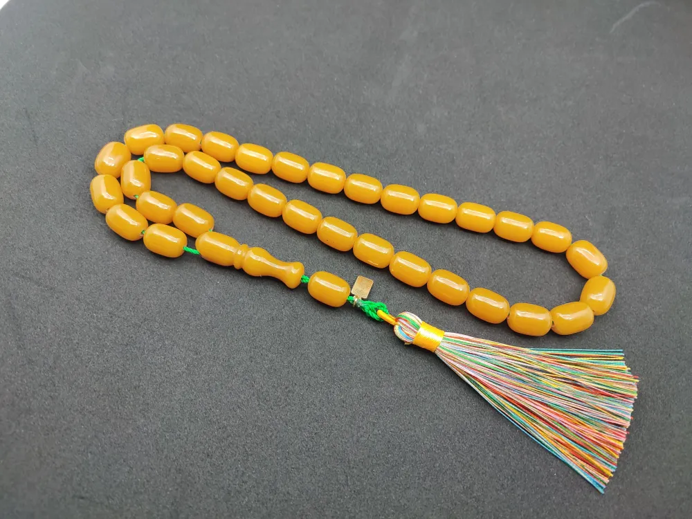 Ebu Zeyn Usta Eseri̇ İmzalı İri̇ Boy 12 Kat İpe Di̇zi̇li̇ Eski̇ Usul Sıkma Kehri̇bar