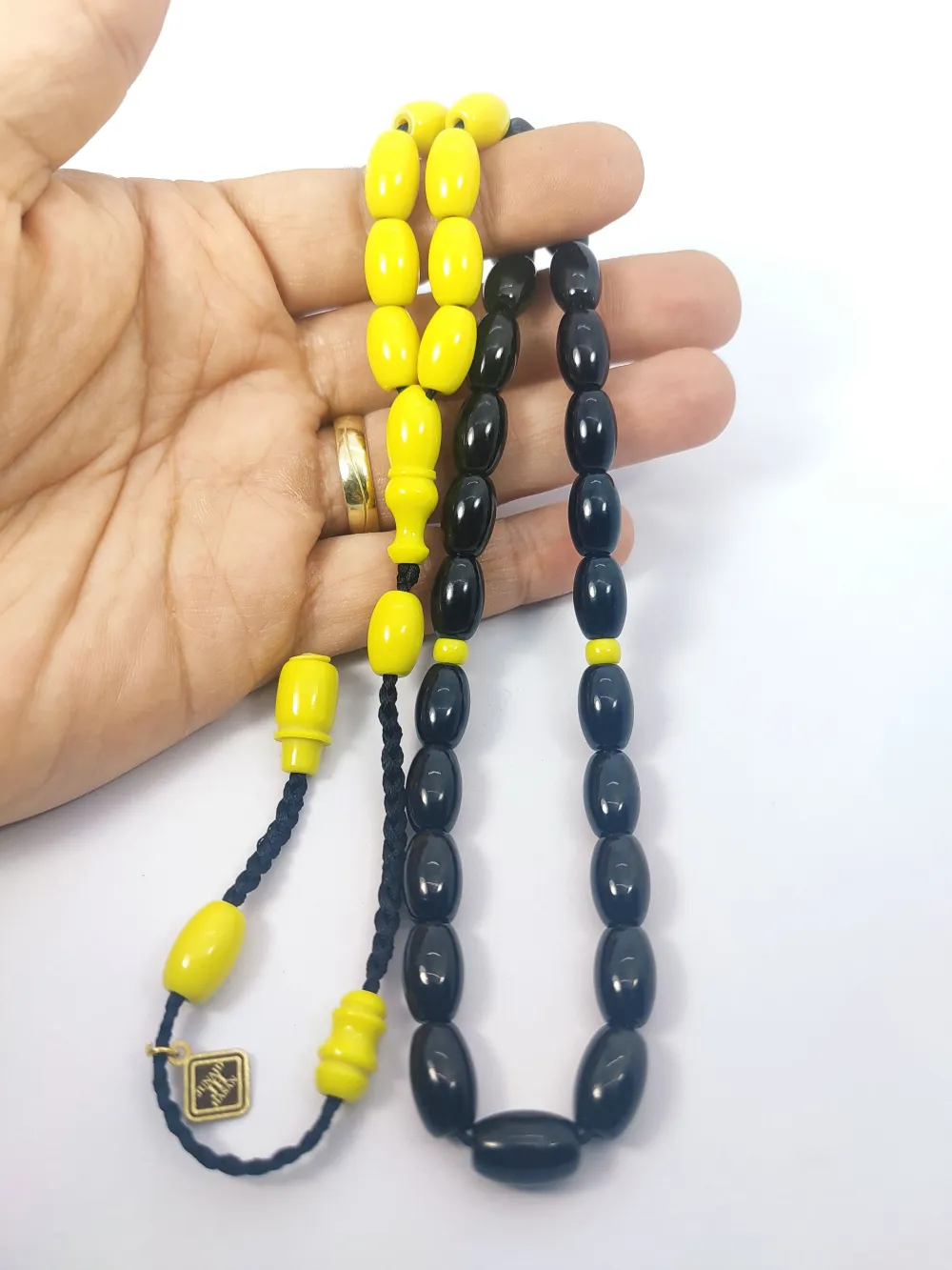 Junai̇d Hasan Usta Eseri̇ 12 Kat İpe Di̇zi̇lmi̇ş Anti̇k Model Sıkma Kehri̇bar küçük resim 5