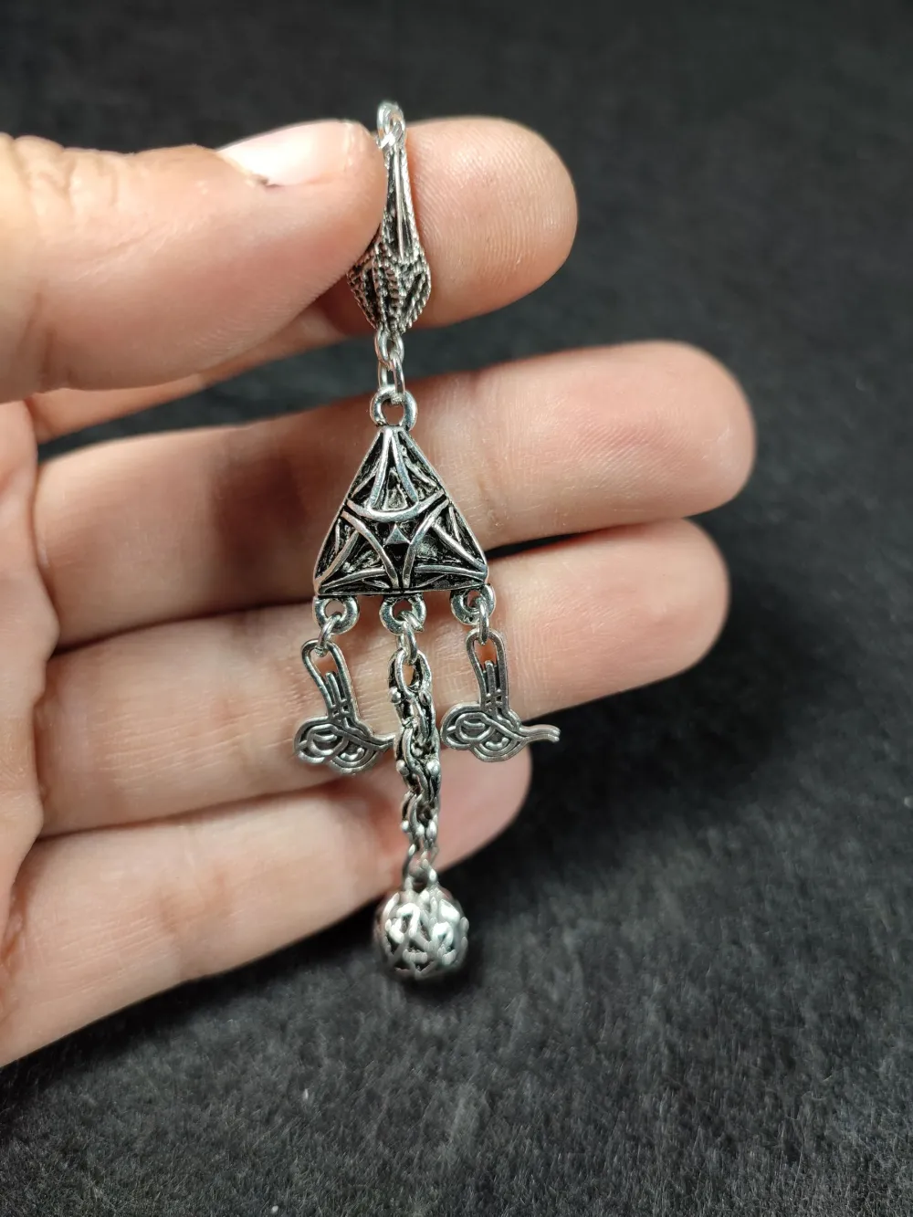 Alman Gümüş Tesbi̇h Püskülü