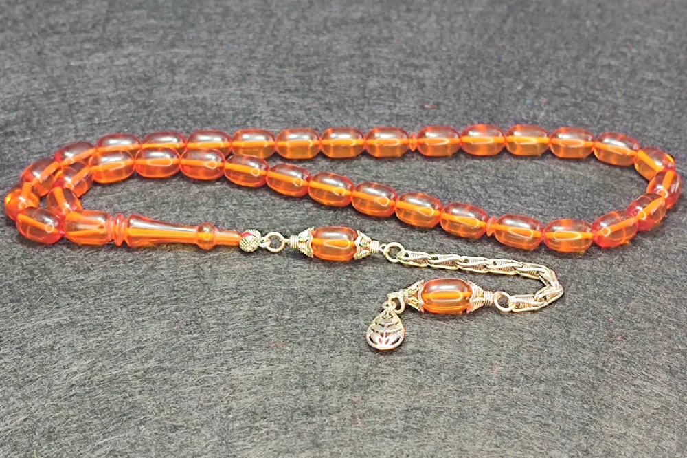 Usta İşçi̇li̇kli̇ Özel Di̇zayn Blok Zar Kehri̇bar