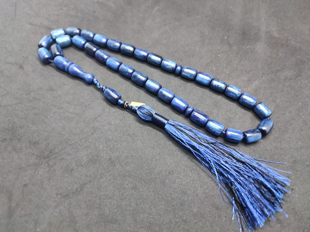 Ebu Zeyn Usta Eseri̇ İmzalı 12 Kat İpe Di̇zi̇li̇ Eski̇ Usul Sıkma Kehri̇bar