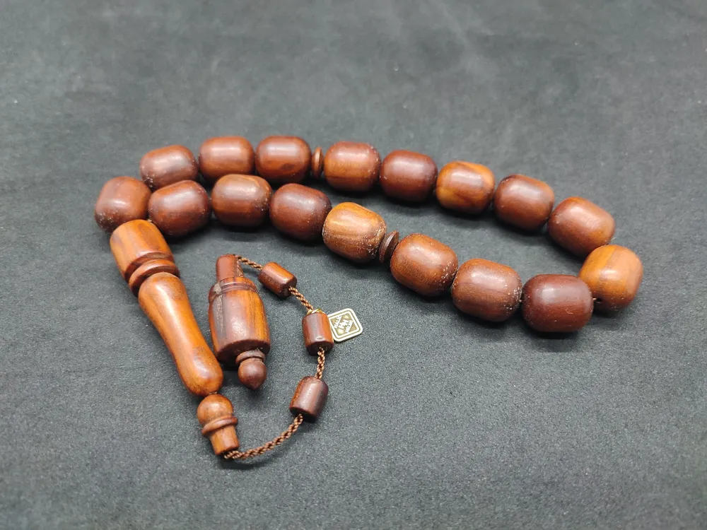 Hali̇l Hi̇lmi̇ Usta Eseri̇ Kolleksi̇yonluk Yerli̇ Ağaç Grubu Kokulu Maskot Eri̇k küçük resim 2