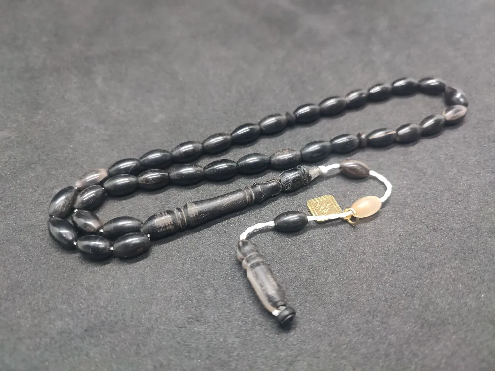 İskeçeli̇ Cemi̇l Usta Eseri̇ İnci̇ Si̇yahı El Boy Naturel Koç Boynuzu