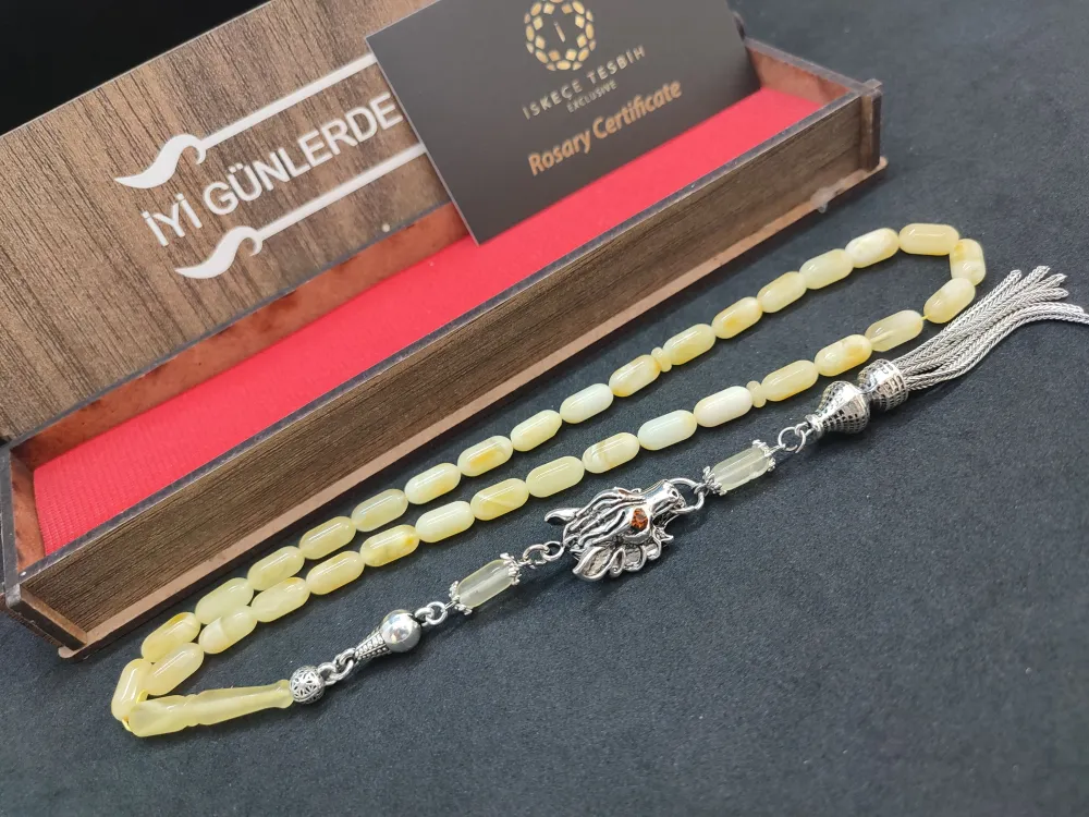 Ahşap Kutulu 475 Ayar Gümüş Püsküllü Kali̇ngrad Kaya Damla 10.20 Gr.