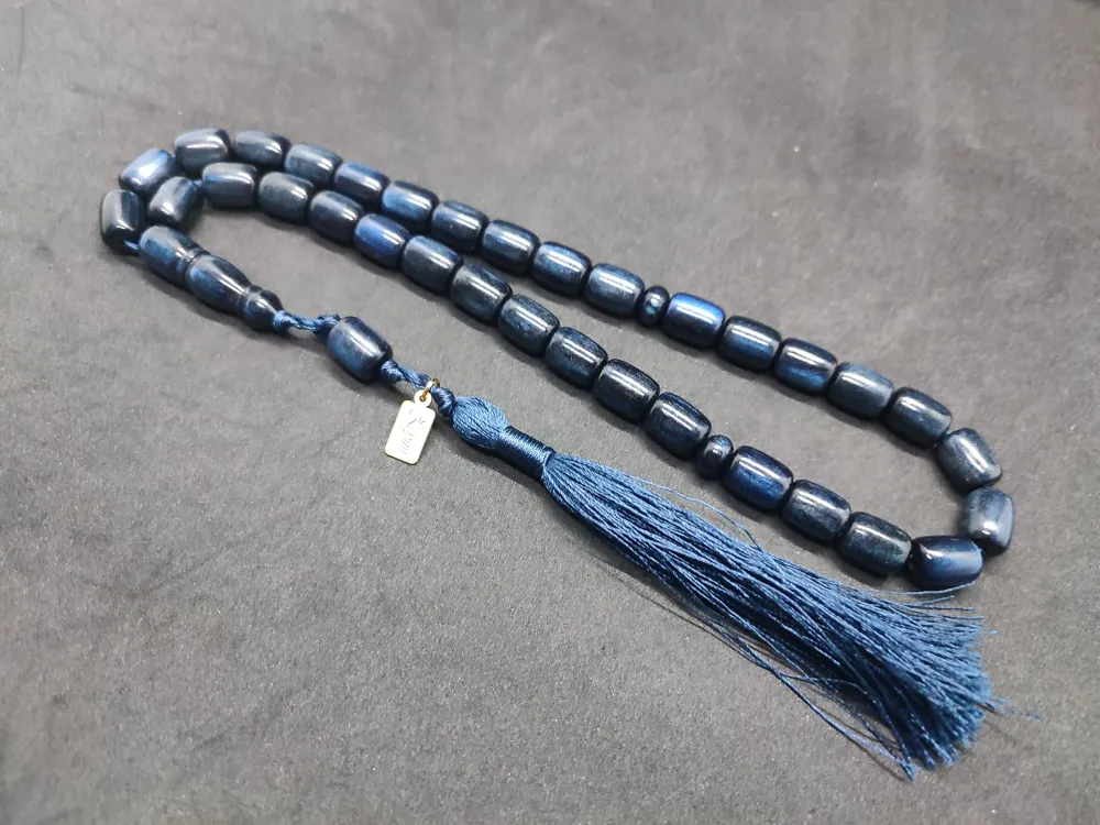 Ebu Zeyn Usta Eseri̇ İmzalı 12 Kat İpe Di̇zi̇li̇ Eski̇ Usul Sıkma Kehri̇bar