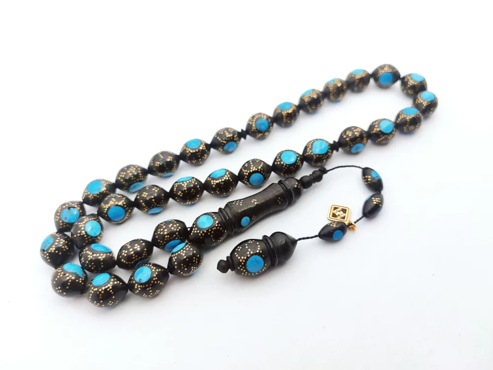 Hali̇l Hi̇lmi̇ Usta Eseri̇ Mi̇neli̇ Çakımlı Pi̇rami̇t Model Kuka