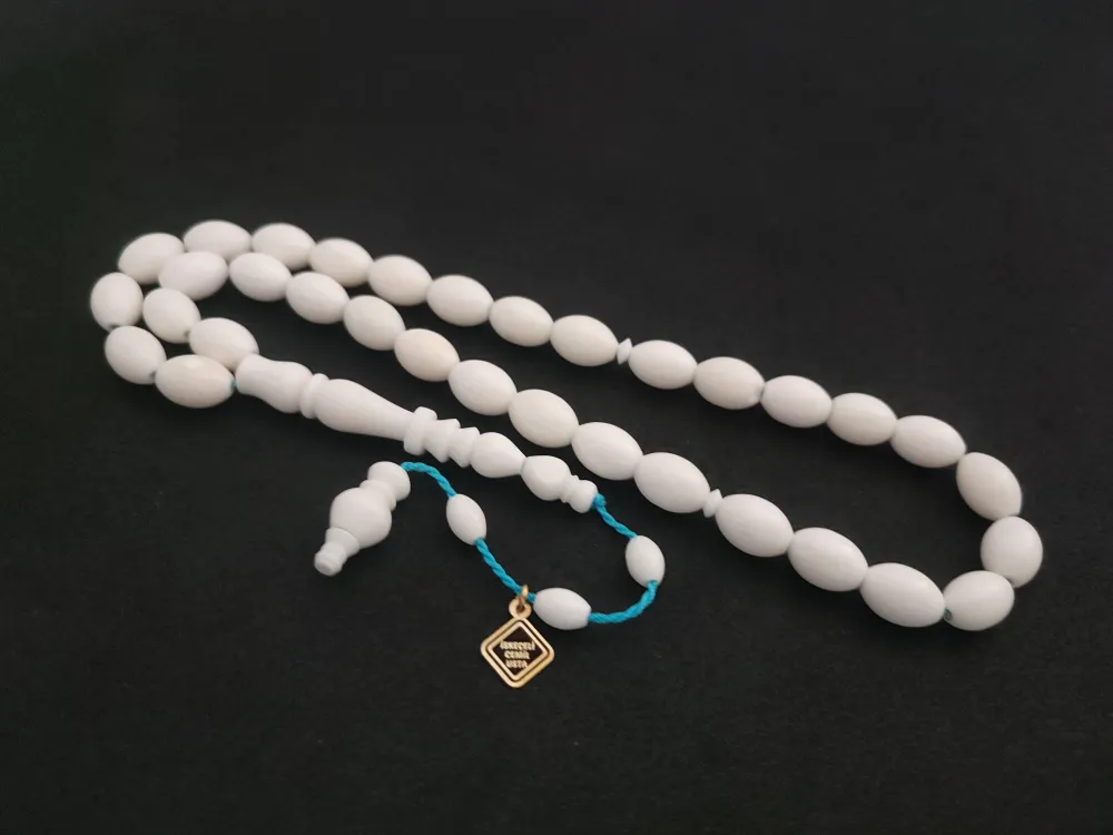 İskeçeli̇ Cemi̇l Usta Eseri̇ Sülün İmame Kalem Oyma  Deve Kemi̇ği̇