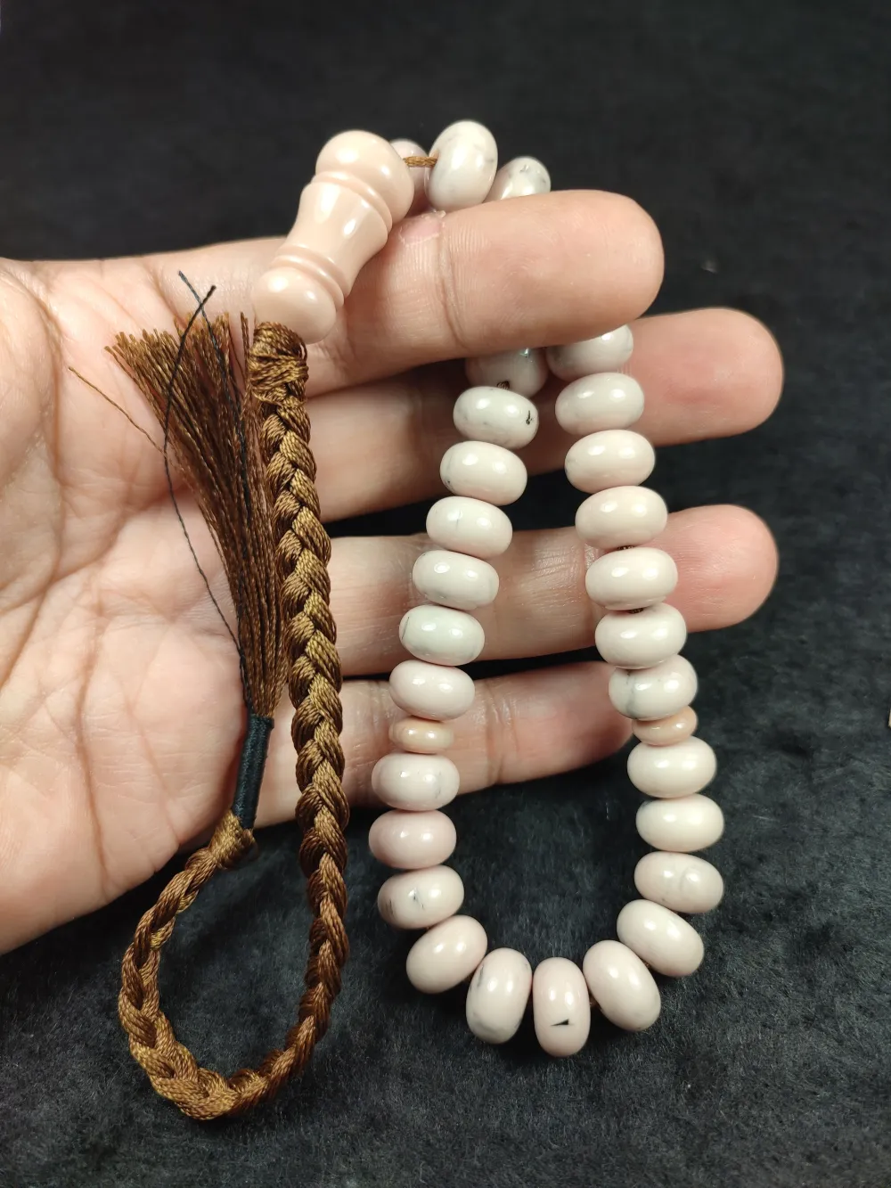 Ebu Zeyn Usta Eseri̇ Şamdan Altı Objeden Katali̇n küçük resim 5