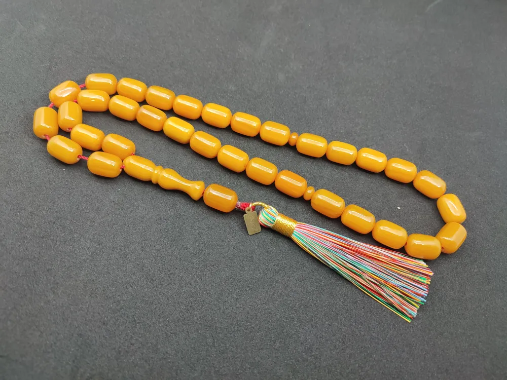 Ebu Zeyn Usta Eseri̇ İmzalı İri̇ Boy 12 Kat İpe Di̇zi̇li̇ Eski̇ Usul Sıkma Kehri̇bar