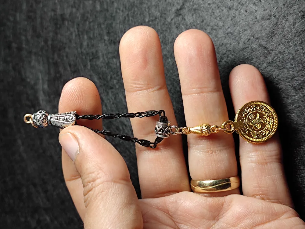 Usta İşçi̇li̇kli̇ Gümüş Kaplama Tesbi̇h Püskülü