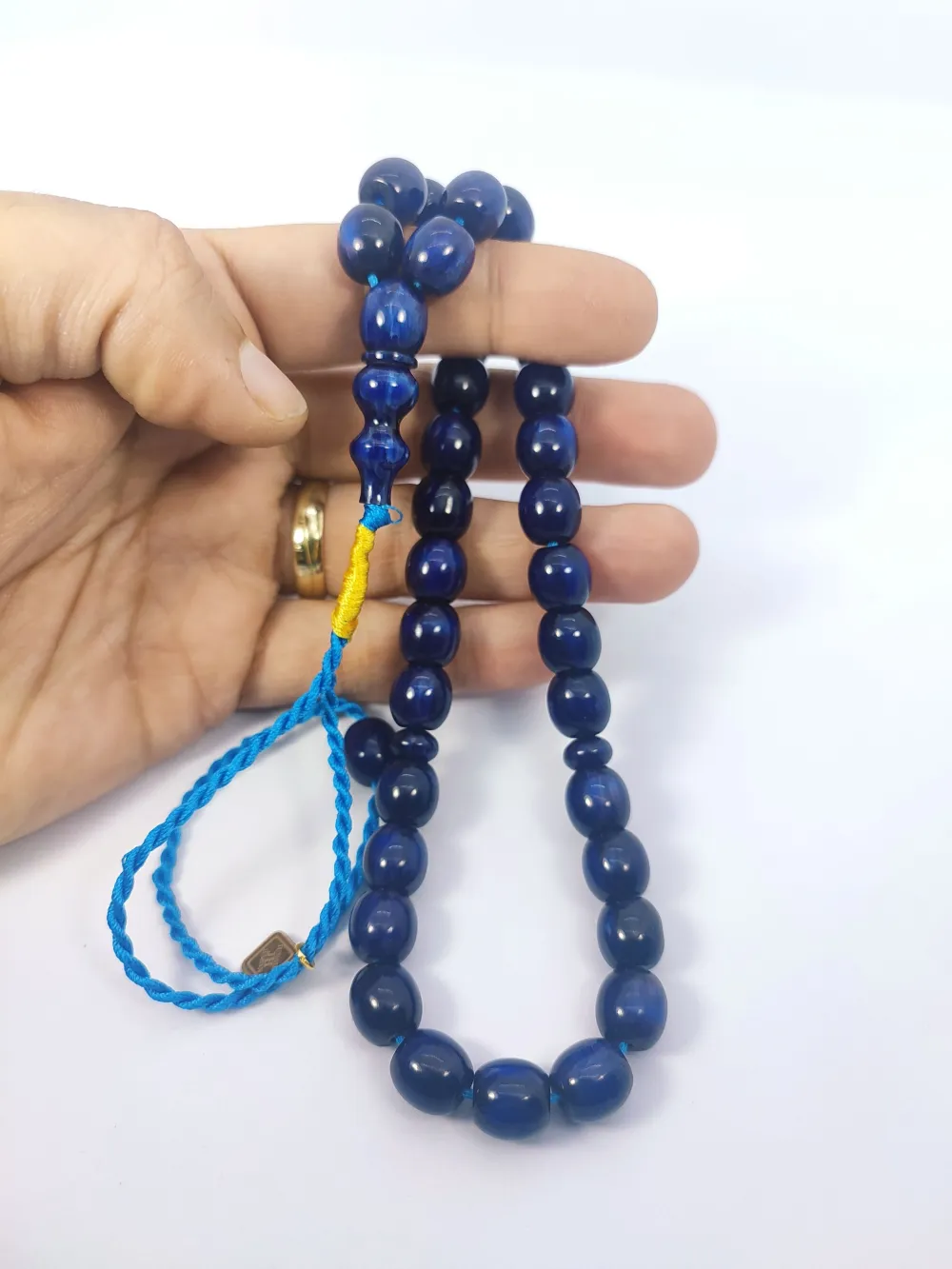 Junai̇d Hasan Usta Eseri̇ 12 Kat İpe Di̇zi̇lmi̇ş Anti̇k Model Sıkma Kehri̇bar küçük resim 5