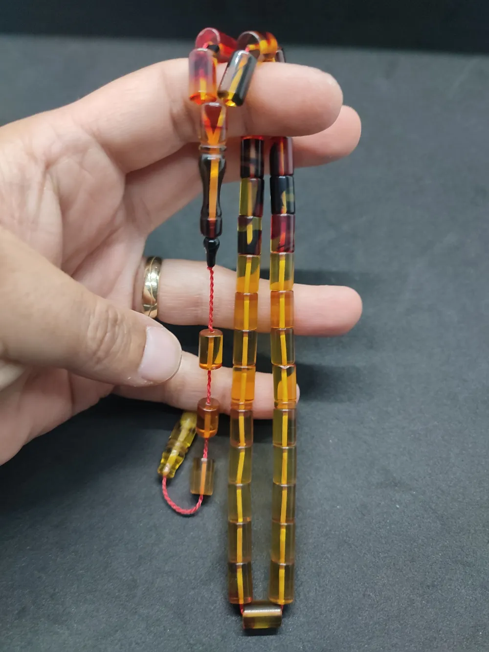 Erhan Turan Usta Eseri̇ 0.6 Şeffaf Deli̇m Çi̇ft Kat Ci̇lalı Ok Gi̇bi̇ Sıkma Kehri̇bar