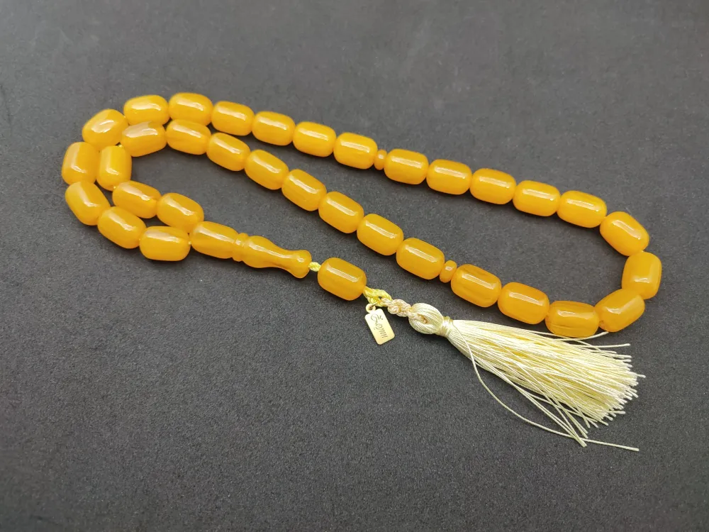 Ebu Zeyn Usta Eseri̇ İmzalı İri̇ Boy 12 Kat İpe Di̇zi̇li̇ Eski̇ Usul Sıkma Kehri̇bar