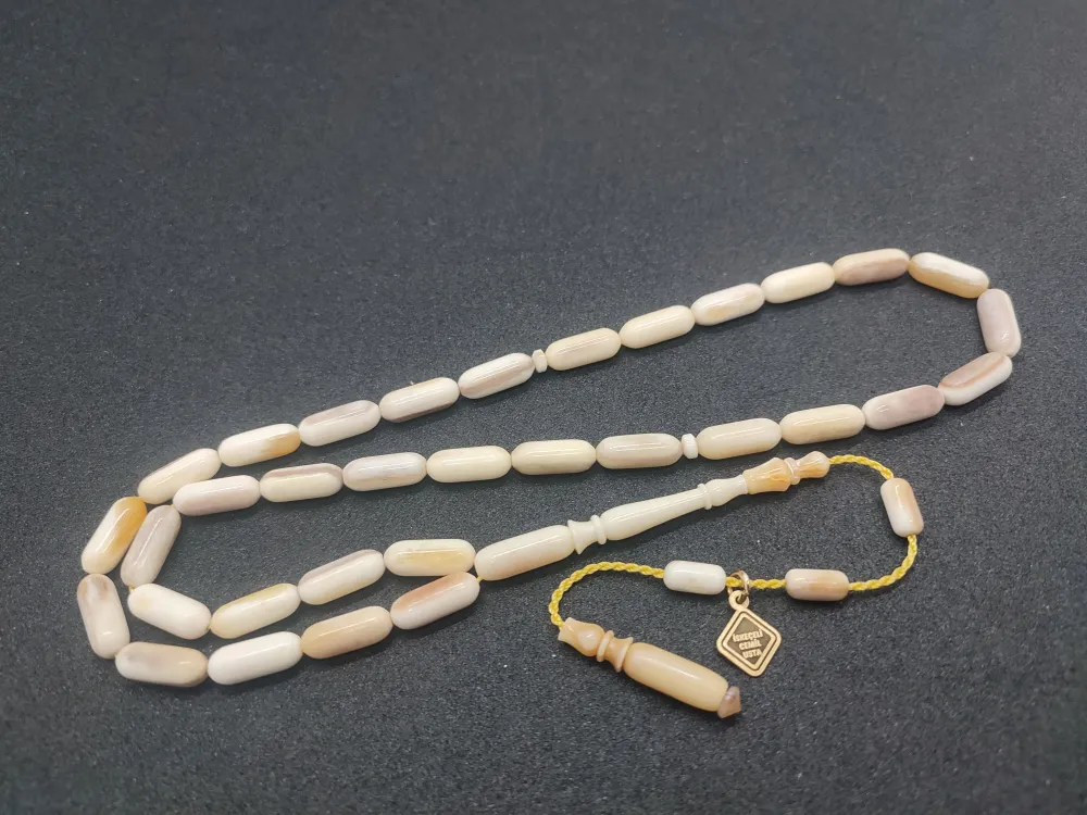 İskeçeli̇ Cemi̇l Usta İşi̇ 24.25 Gr Kendi̇ne Has Dokusu Ve Kokulu Deve Kuşu Kemi̇ği̇