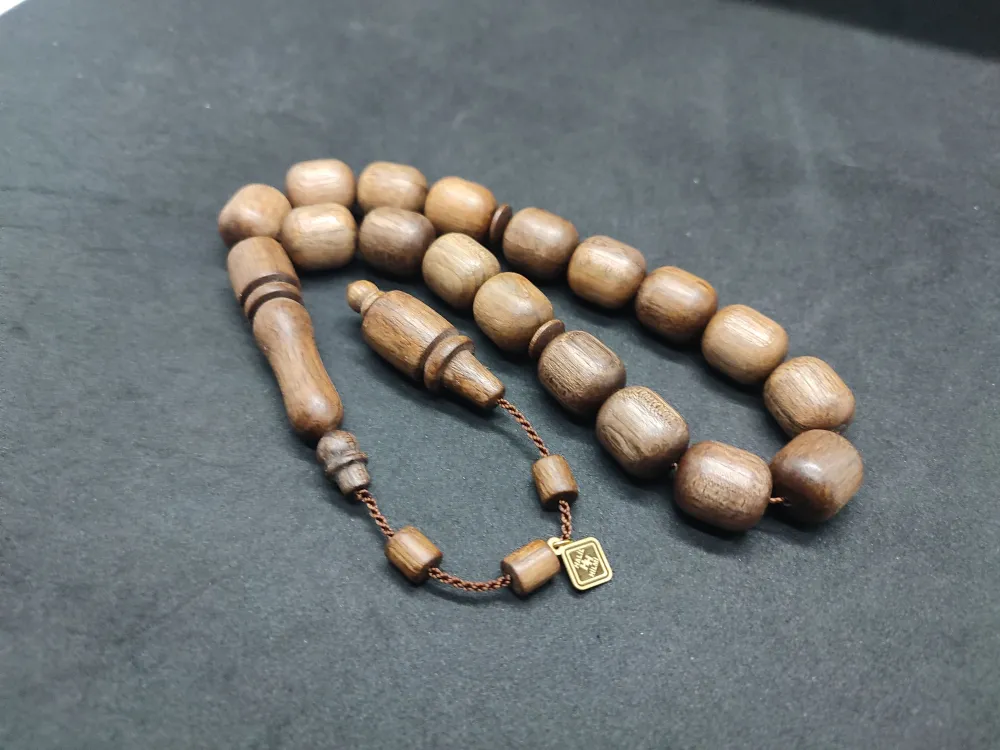 Hali̇l Hi̇lmi̇ Usta Eseri̇ Kolleksi̇yonluk Yerli̇ Ağaç Grubu Kokulu Maskot Cevi̇z