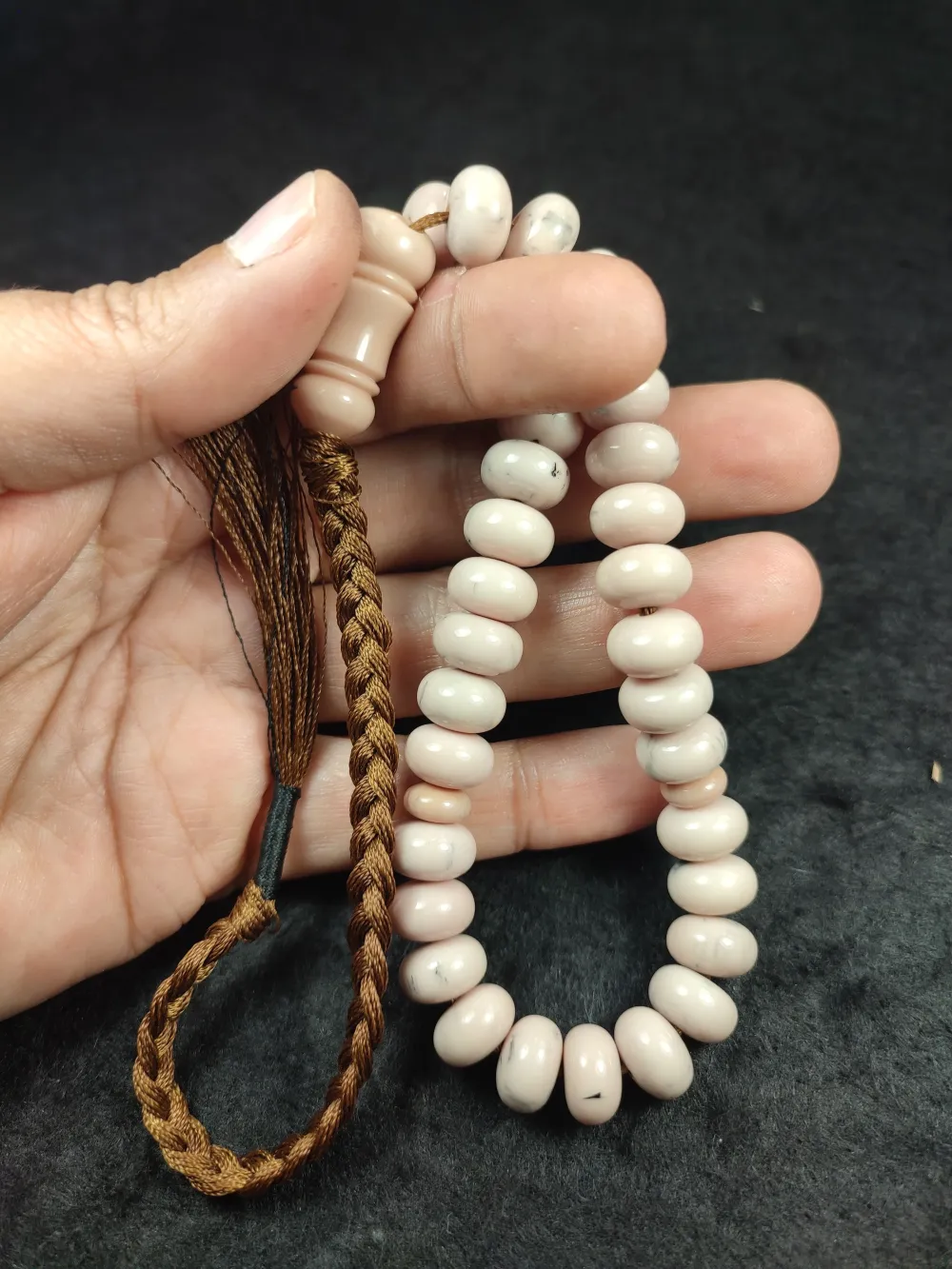 Ebu Zeyn Usta Eseri̇ Şamdan Altı Objeden Katali̇n küçük resim 4