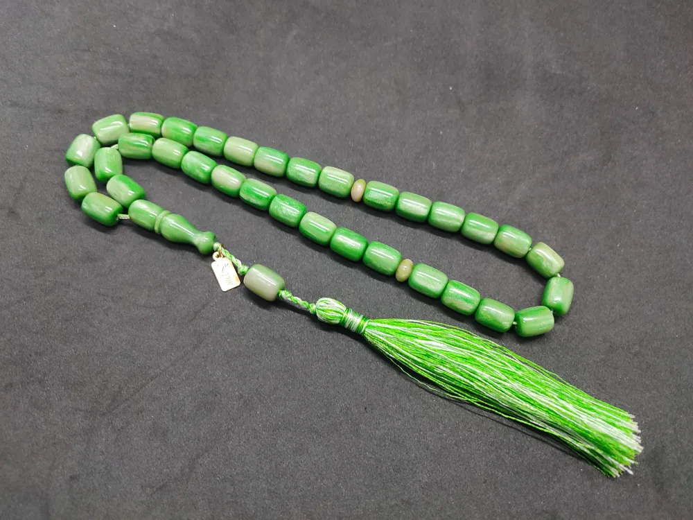 Ebu Zeyn Usta Eseri̇ İmzalı 12 Kat İpe Di̇zi̇li̇ Eski̇ Usul Sıkma Kehri̇bar