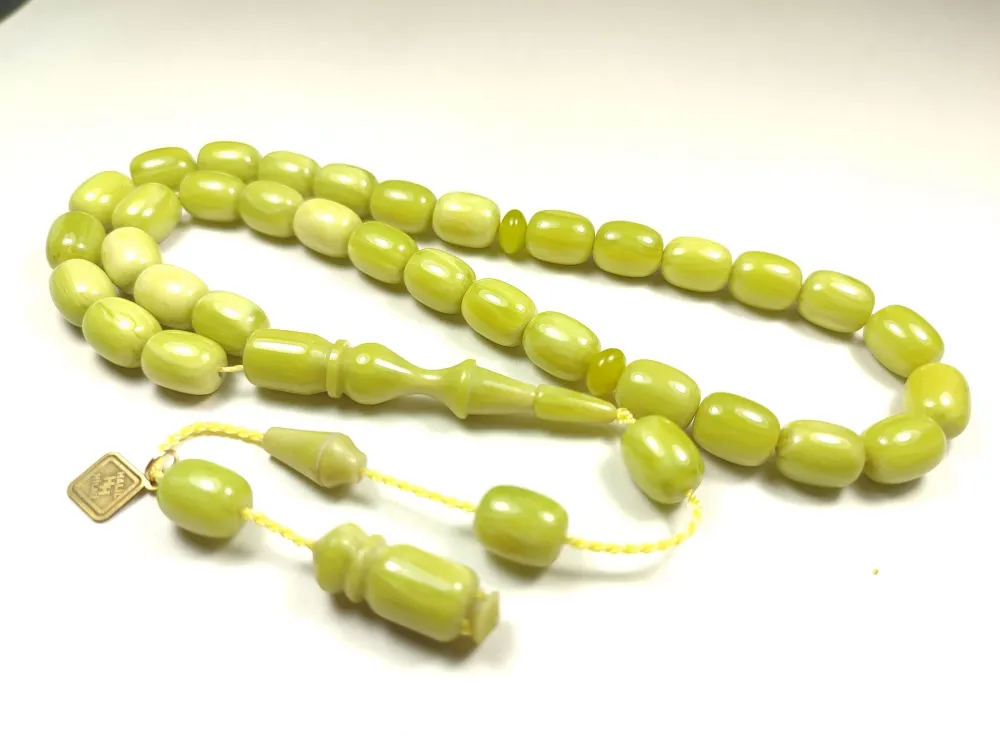 Hali̇l Hi̇lmi̇ Usta Eseri̇ İmzalı Aykırı Renk Sıkma Kehri̇bar