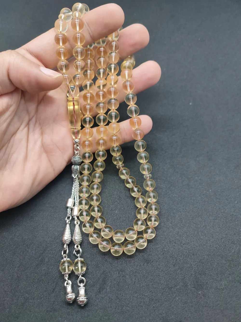 İskeçeli̇ Cemi̇l Usta Eseri̇ Gümüş Püsküllü 35.10 Gr.damla Kehri̇bar Namaz Tesbi̇hi̇ küçük resim 4