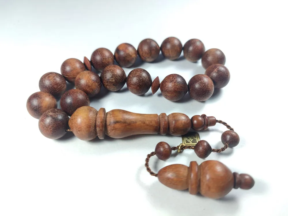 Hali̇l Hi̇lmi̇ Usta İşi̇ İmzalı Doğal Maskot Keçi̇boynuzu Ağacı