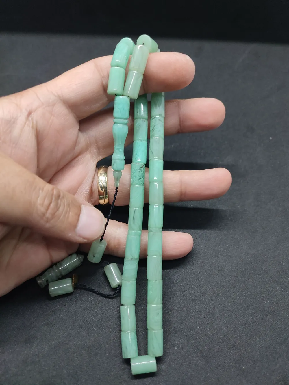 Erhan Turan Usta Eseri̇ 0.6 Şeffaf Deli̇m Çi̇ft Kat Ci̇lalı Ok Gi̇bi̇ Sıkma Kehri̇bar