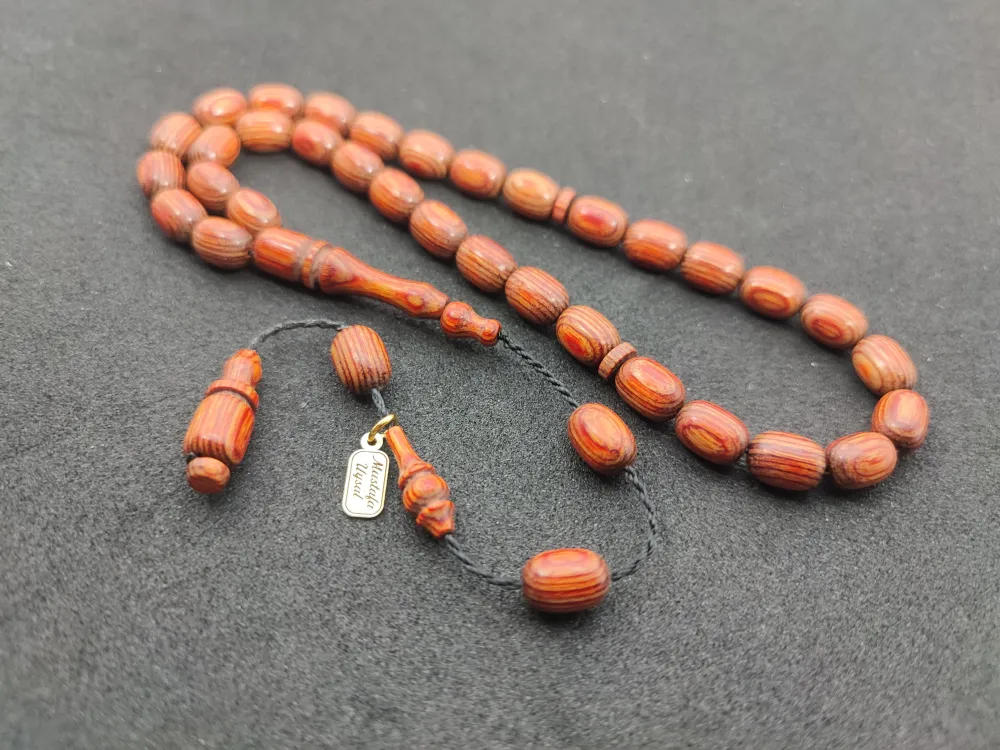 Mustafa Uysal Usta Eseri̇ Bi̇lek Boydan Bi̇r Tık Büyük Nadi̇r Tür  Kafur Ağacı