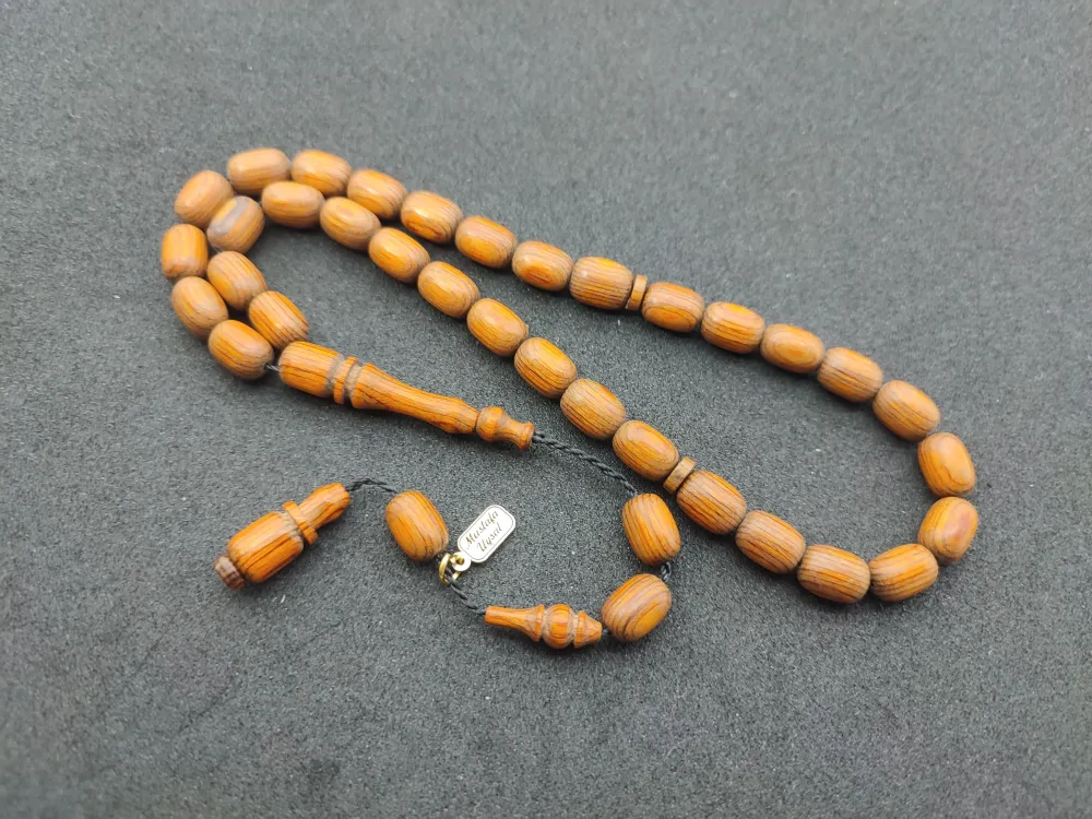 Mustafa Uysal Usta Eseri̇ Bi̇lek Boydan Bi̇r Tık Büyük Nadi̇r Tür  Kafur Ağacı