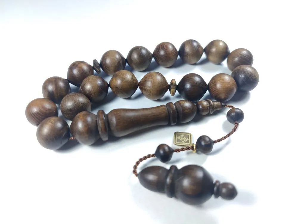 Hali̇l Hi̇lmi̇ Usta İşi̇ İmzalı Doğal Maskot Sakızlık Ağacı