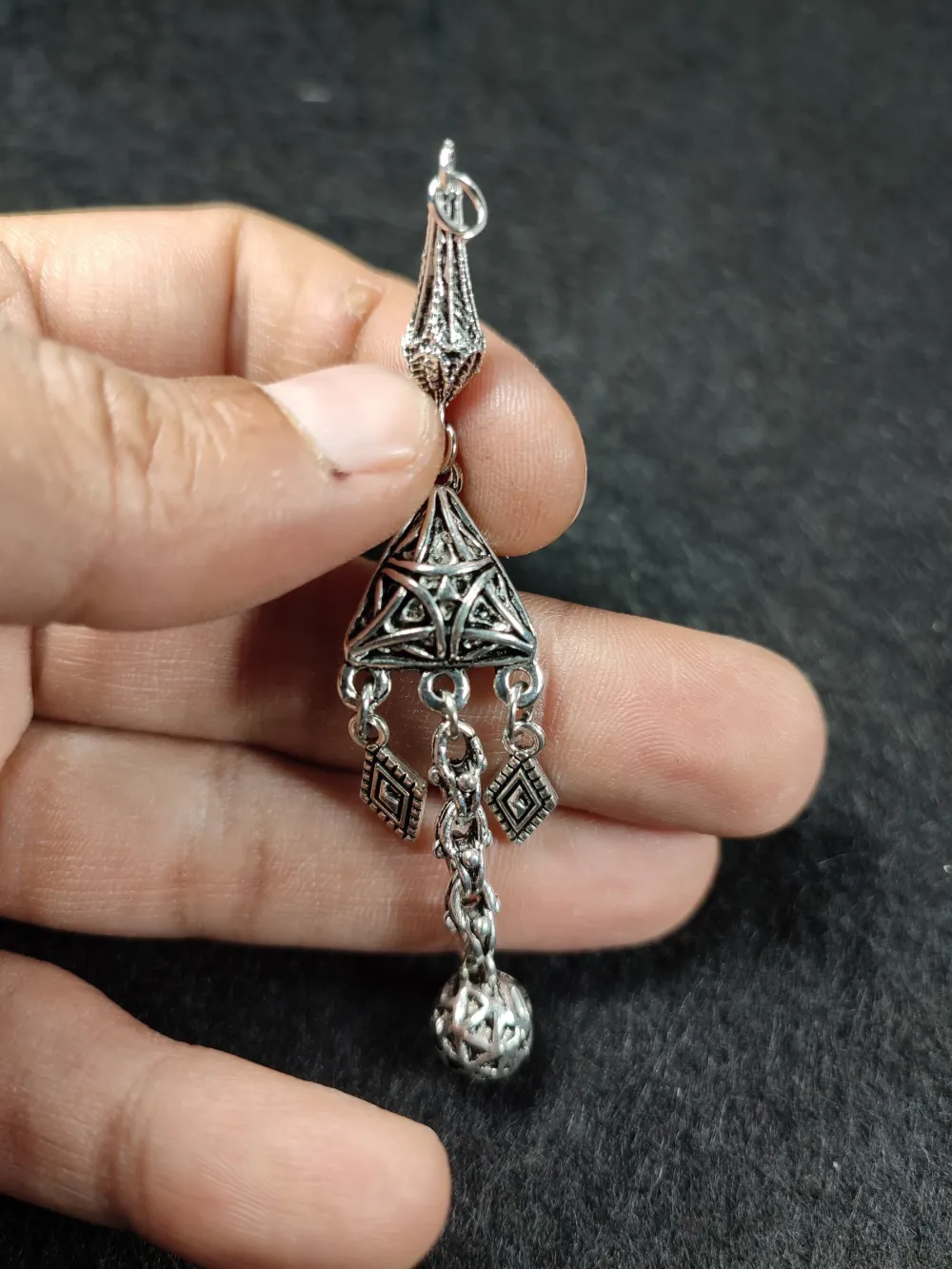 Alman Gümüş Tesbi̇h Püskülü