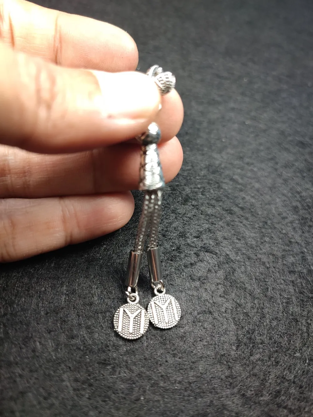 Alman Gümüş Püskül