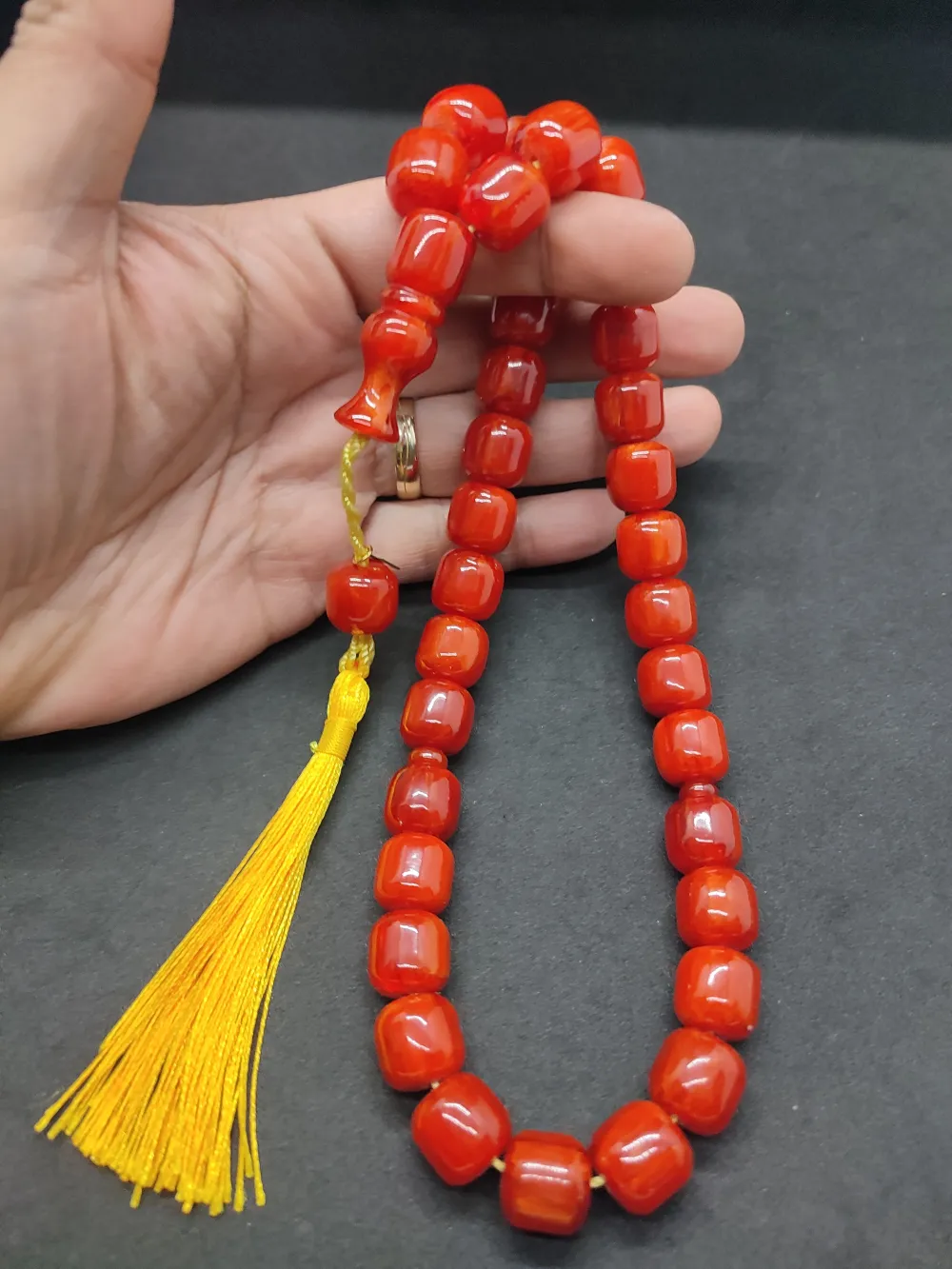 Ebu Zeyn Usta Eseri̇ İmzalı İri̇ Boy 12 Kat İpe Di̇zi̇li̇ Eski̇ Usul Sıkma Kehri̇bar küçük resim 4