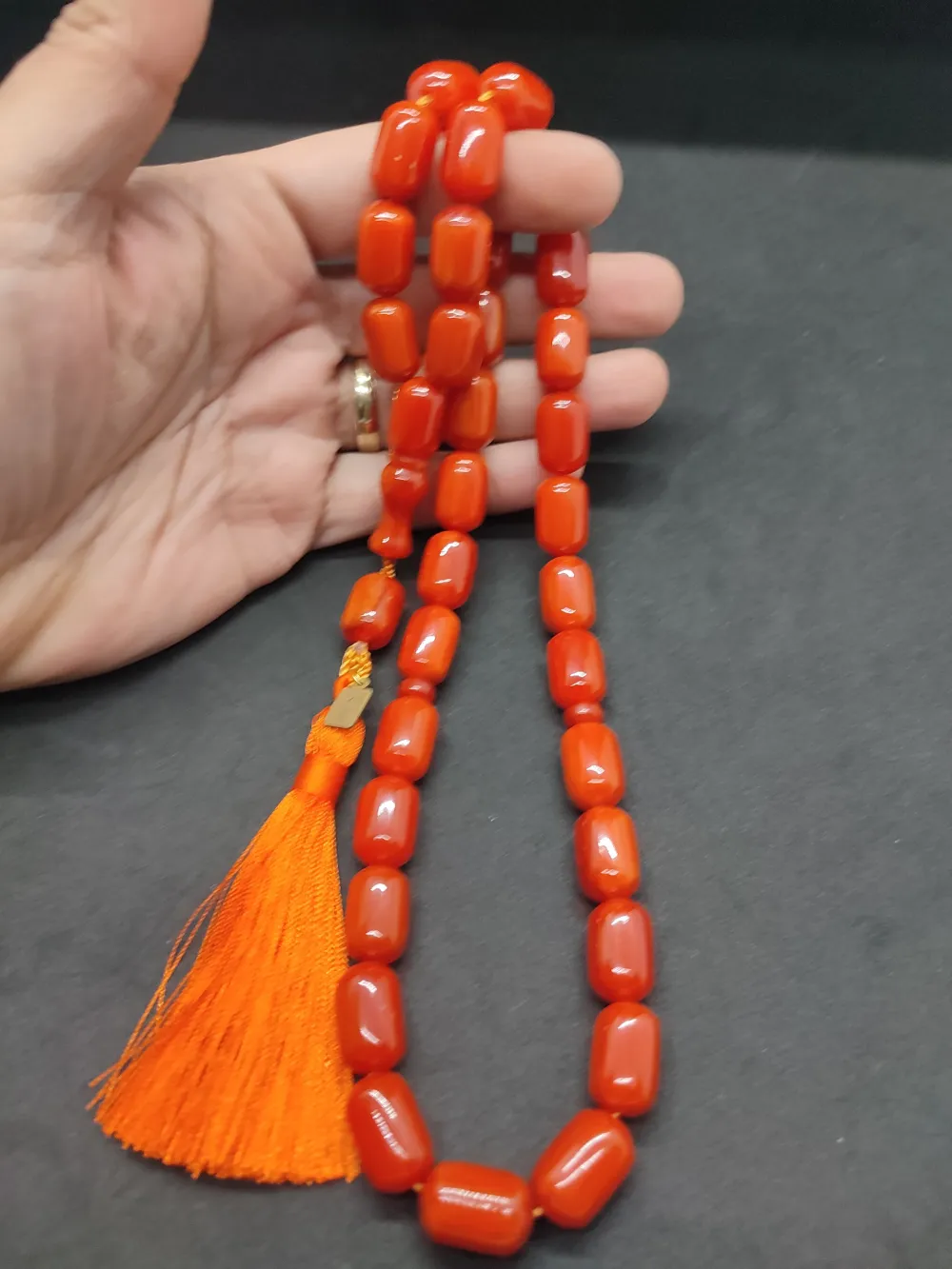 Ebu Zeyn Usta Eseri̇ İmzalı İri̇ Boy 12 Kat İpe Di̇zi̇li̇ Eski̇ Usul Sıkma Kehri̇bar küçük resim 5